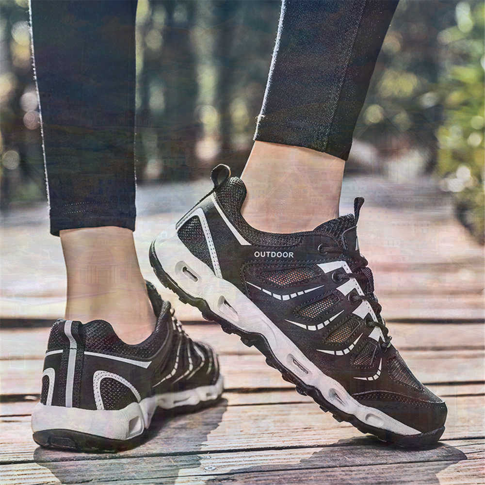 Sumer Round Tip Silver Sneaker - Outdoor Lighting Year Round avis et prix
